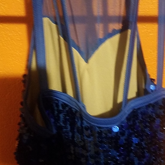 Costume dance - Picture 4 of 8